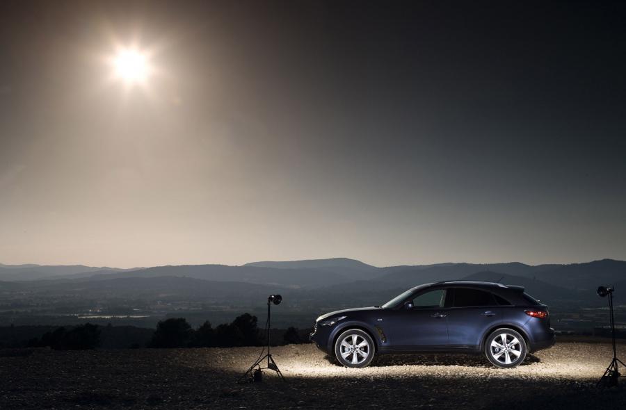  Infiniti FX37 2009 года  (фото 21 из 24)